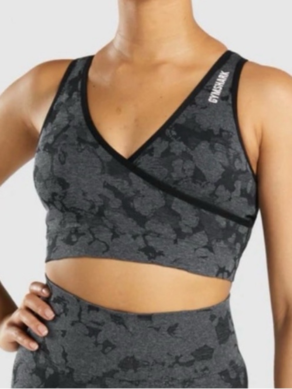 Gymshark Adapt Camo Seamless Sports Bra - Black | Size Small